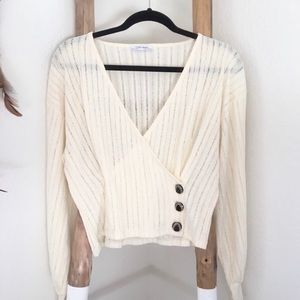 Zara Cream V-Neck Long Sleeve Sweater
